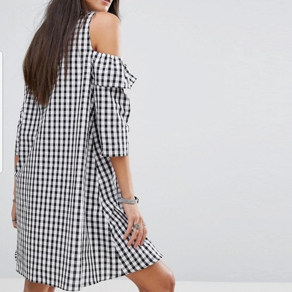 [ASOS] Gingham Cold Shoulder Ruffle Dress - Picture 2 of 3
